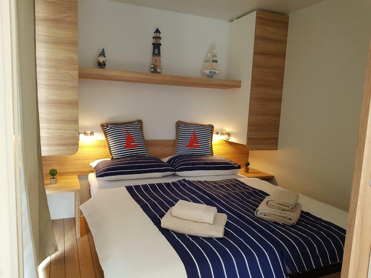 Mobile Home GAPI Camp Soline Biograd Na Moru Esterno foto